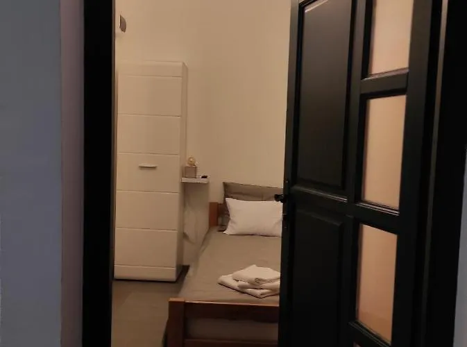 Room Anthea 2